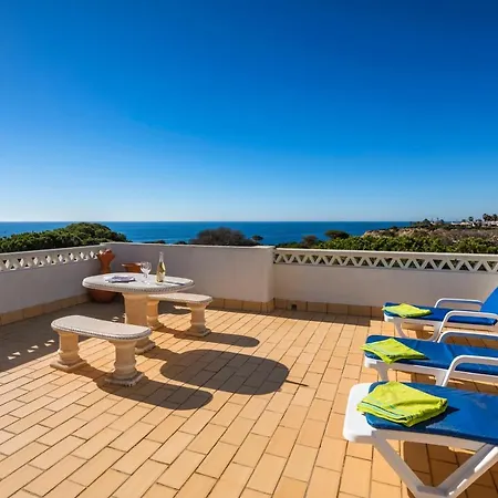 Casa Mulholanda بيناغيل